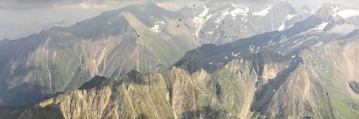 Flugwegposition um 14:01:22: Aufgenommen in der Nähe von Hopfgarten im Brixental, Österreich in 2275 Meter